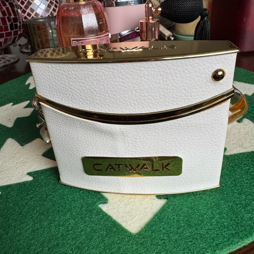 Perfume Bundle - Picture 4 of 6